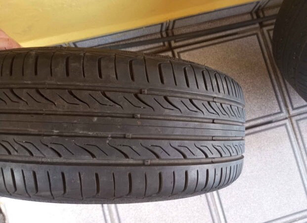 Roda astra 17 com pneus